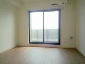 Living and room.  ◆ Bright room light from the south side ◆