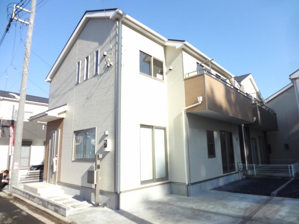 Local appearance photo. Local (11 May 2013) Shooting