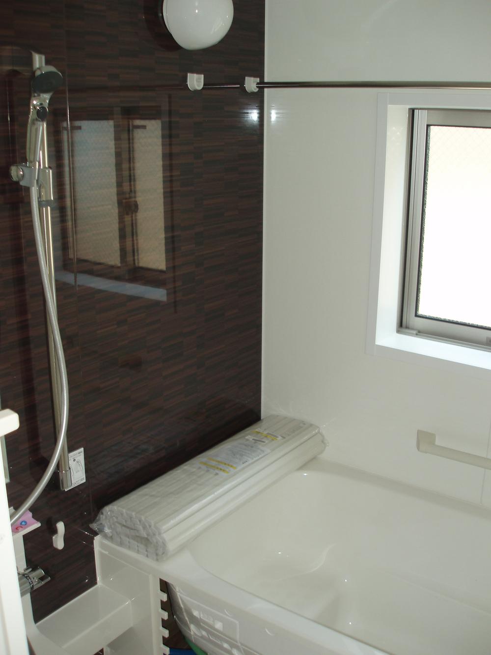Same specifications photo (bathroom)