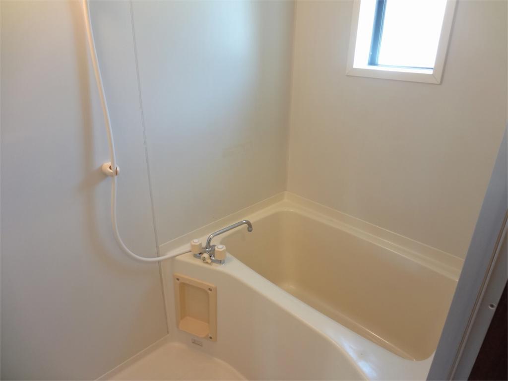 Bath. It is another room photo of the reversal Floor.