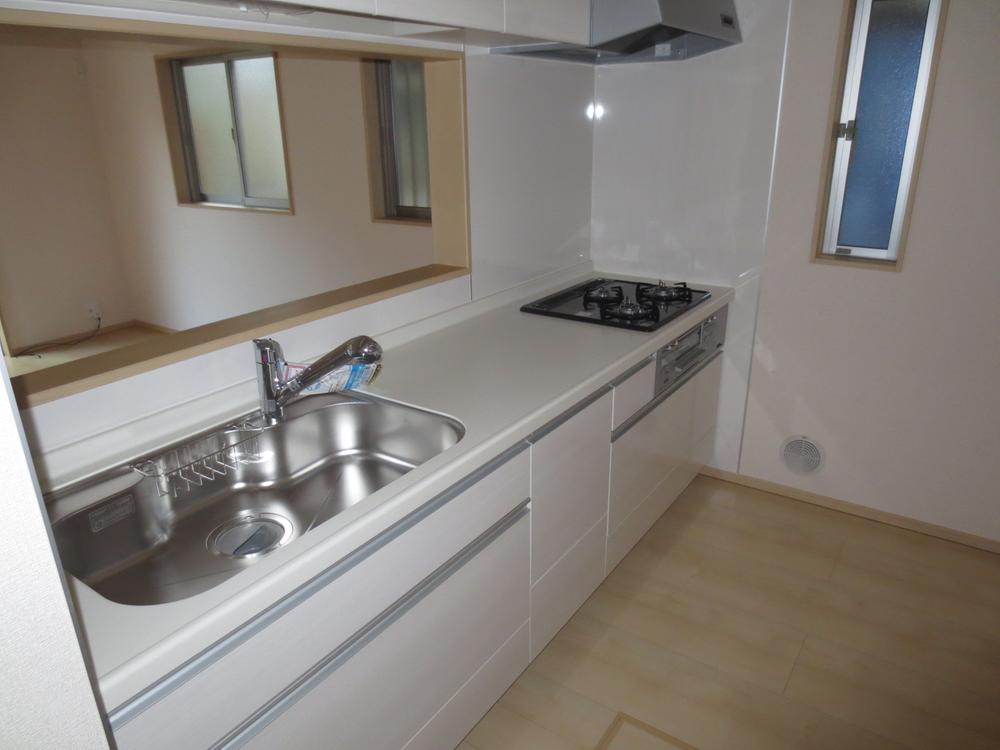 Kitchen. Counter kitchen (September 2013) Shooting