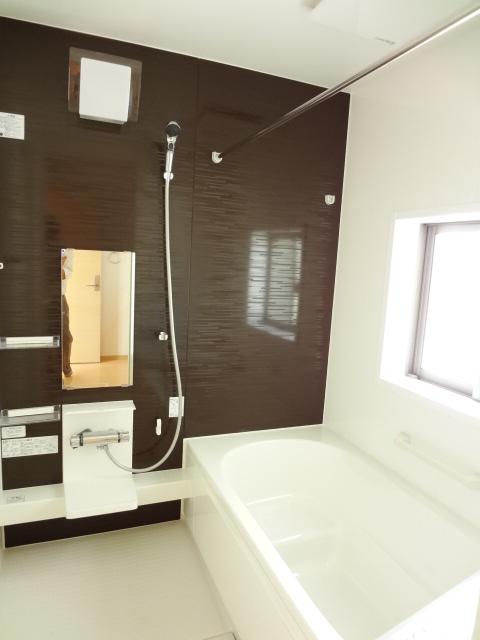 Same specifications photo (bathroom). Same specifications