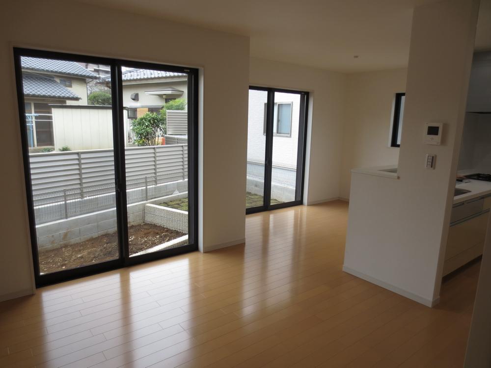 Living. 6 Building Living-dining! !