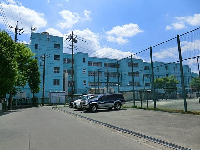 Junior high school. Niiza 892m to stand fifth junior high school