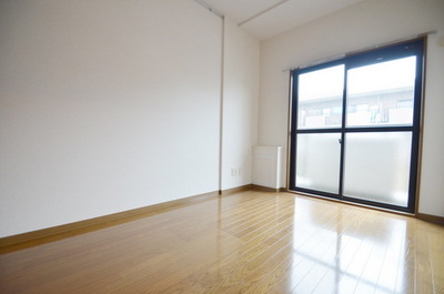 Other room space. Flooring