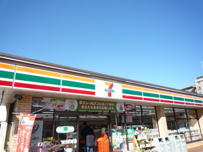 Convenience store. 359m to Seven-Eleven (convenience store)