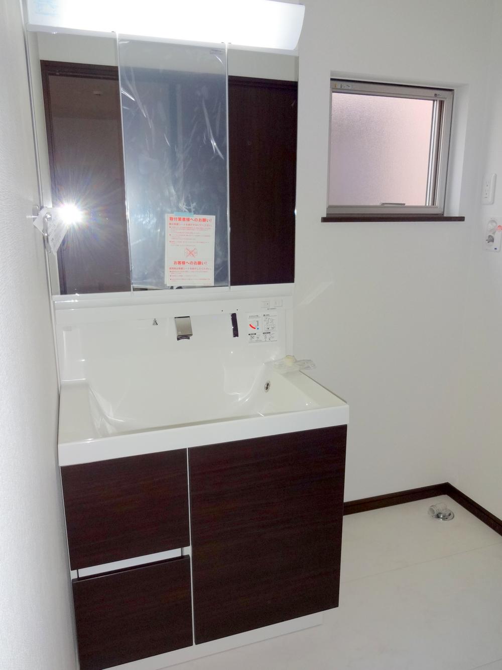 Receipt. Indoor (2 0113 December) shooting