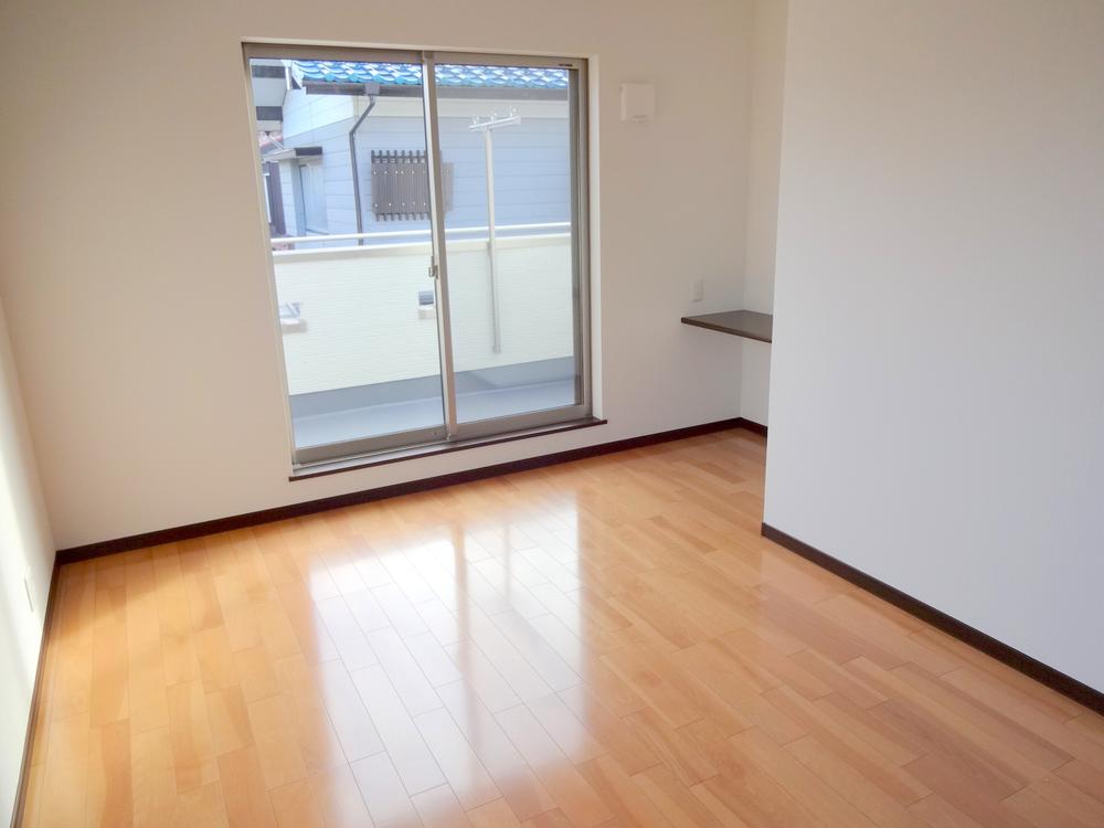 Non-living room. Indoor (12 May 2013) Shooting