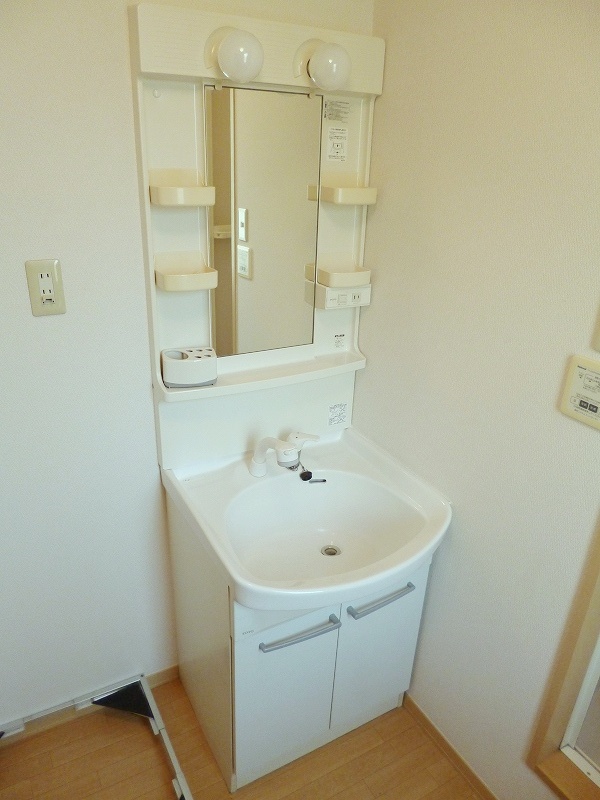 Washroom. Another Room No. reference photograph