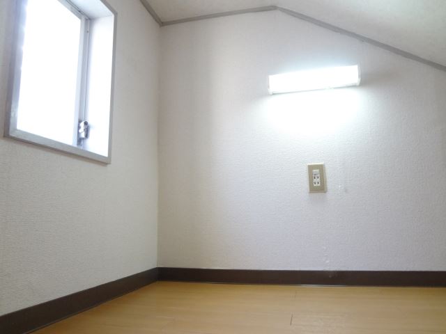 Other room space