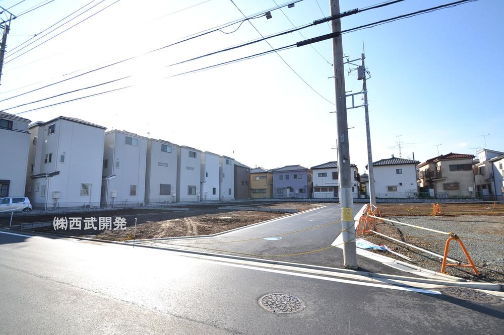 Local appearance photo. Local (11 May 2013) Shooting