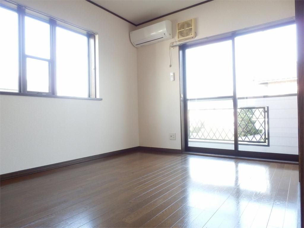 Other room space. Another room