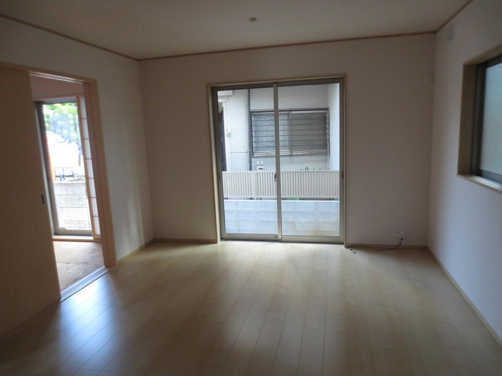 Living. Indoor (12 May 2013) Shooting