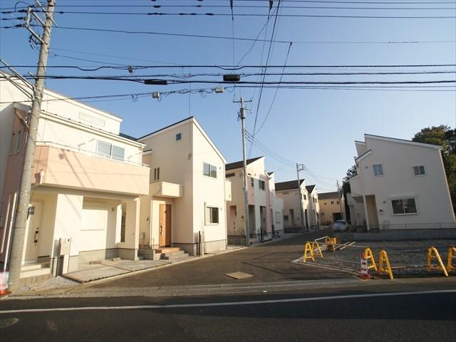 Local appearance photo. Is an environment suitable for the nature are many child-rearing