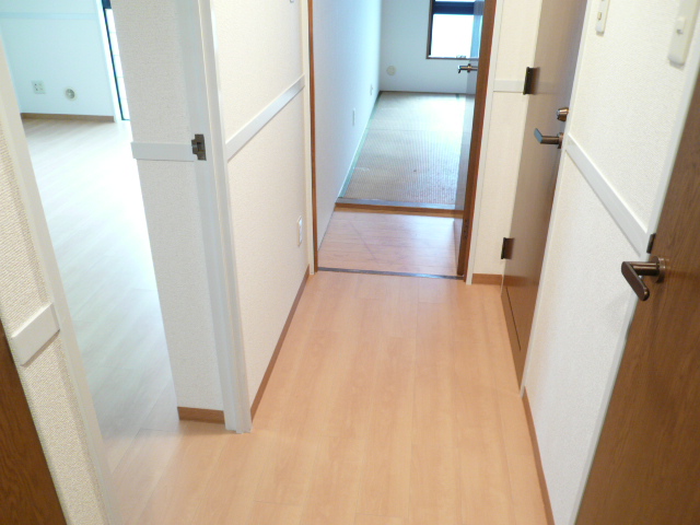 Entrance. The same is by Property of the room.