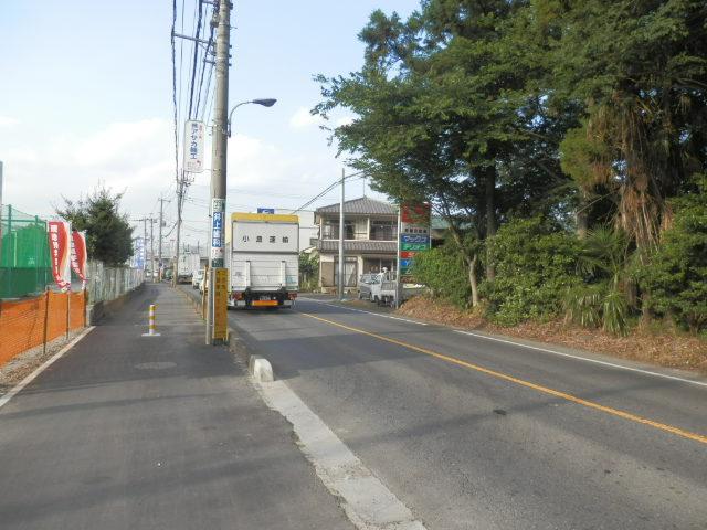 Local photos, including front road. Local (July 2013) Shooting