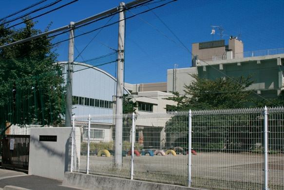 Primary school. 111m to Kurihara elementary school