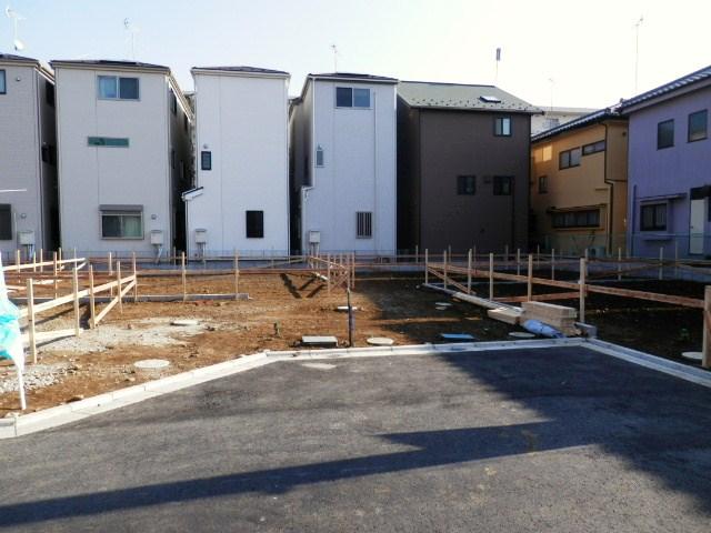 Local appearance photo. Local (12 May 2013) Shooting