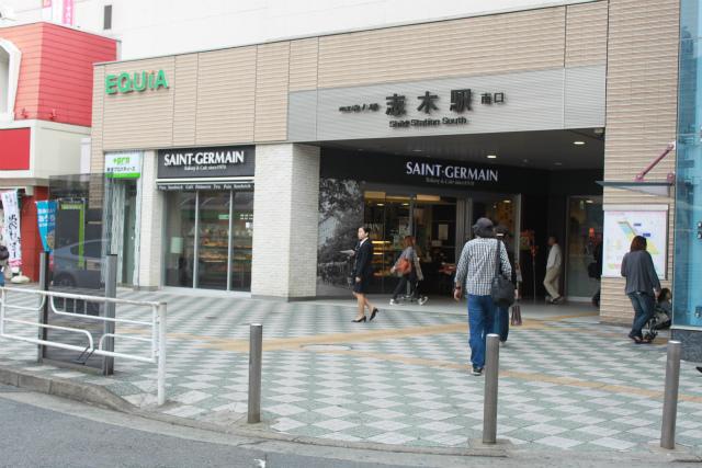 station. Until Shiki Station 400m weekdays Up first train 4:57, Last train 0:08 Down first train 4:58, The last train is 1:04. 