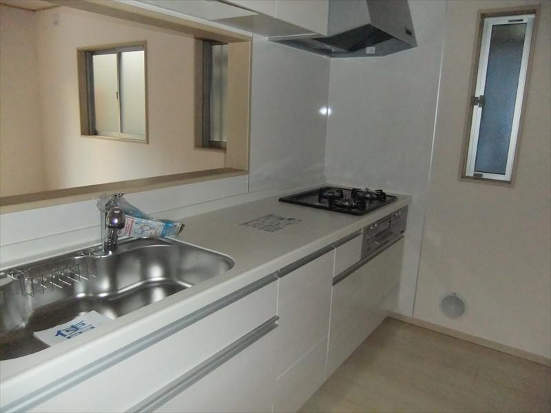 Kitchen. 2013 October shooting