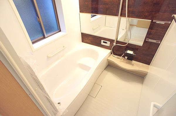 Bathroom. Indoor (10 May 2013) Shooting Stage II 1 Building