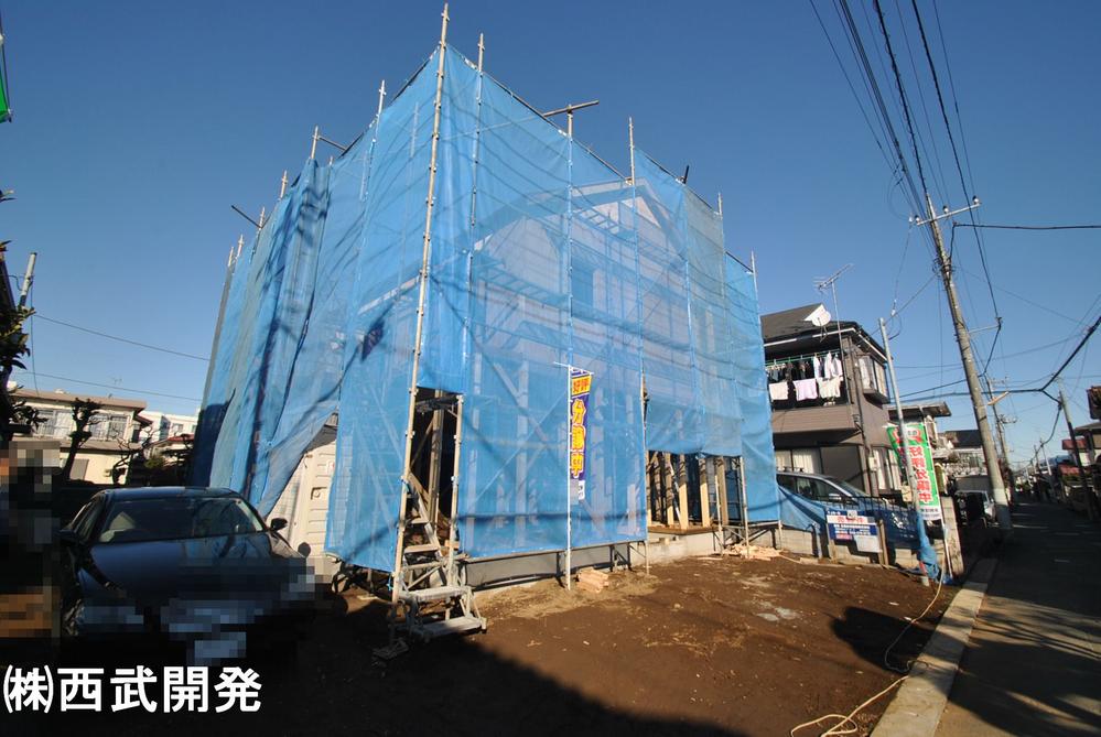 Local appearance photo. Local (12 May 2013) Shooting