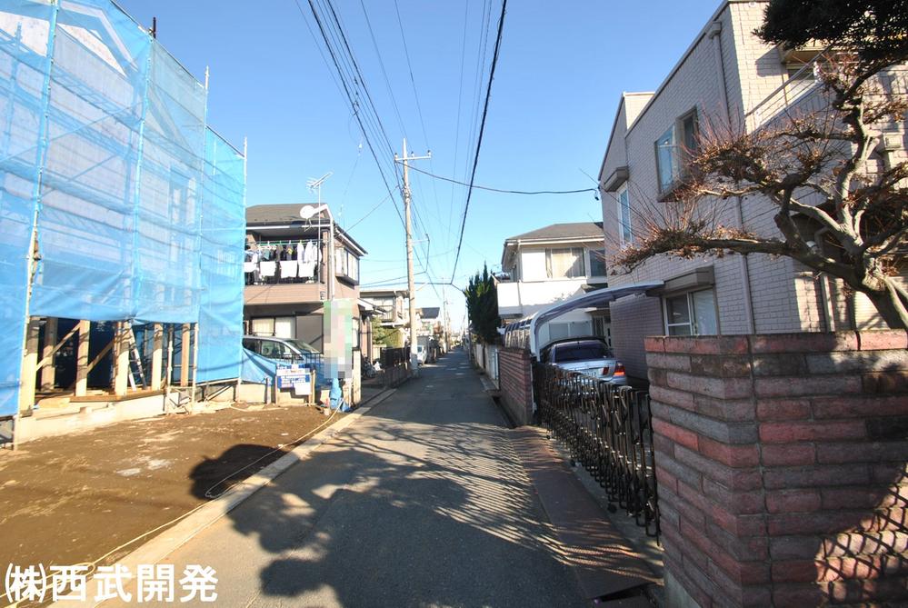 Local photos, including front road. Local (12 May 2013) Shooting