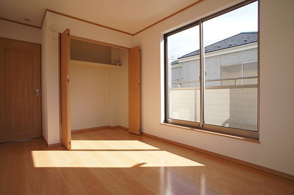 Non-living room. G Building