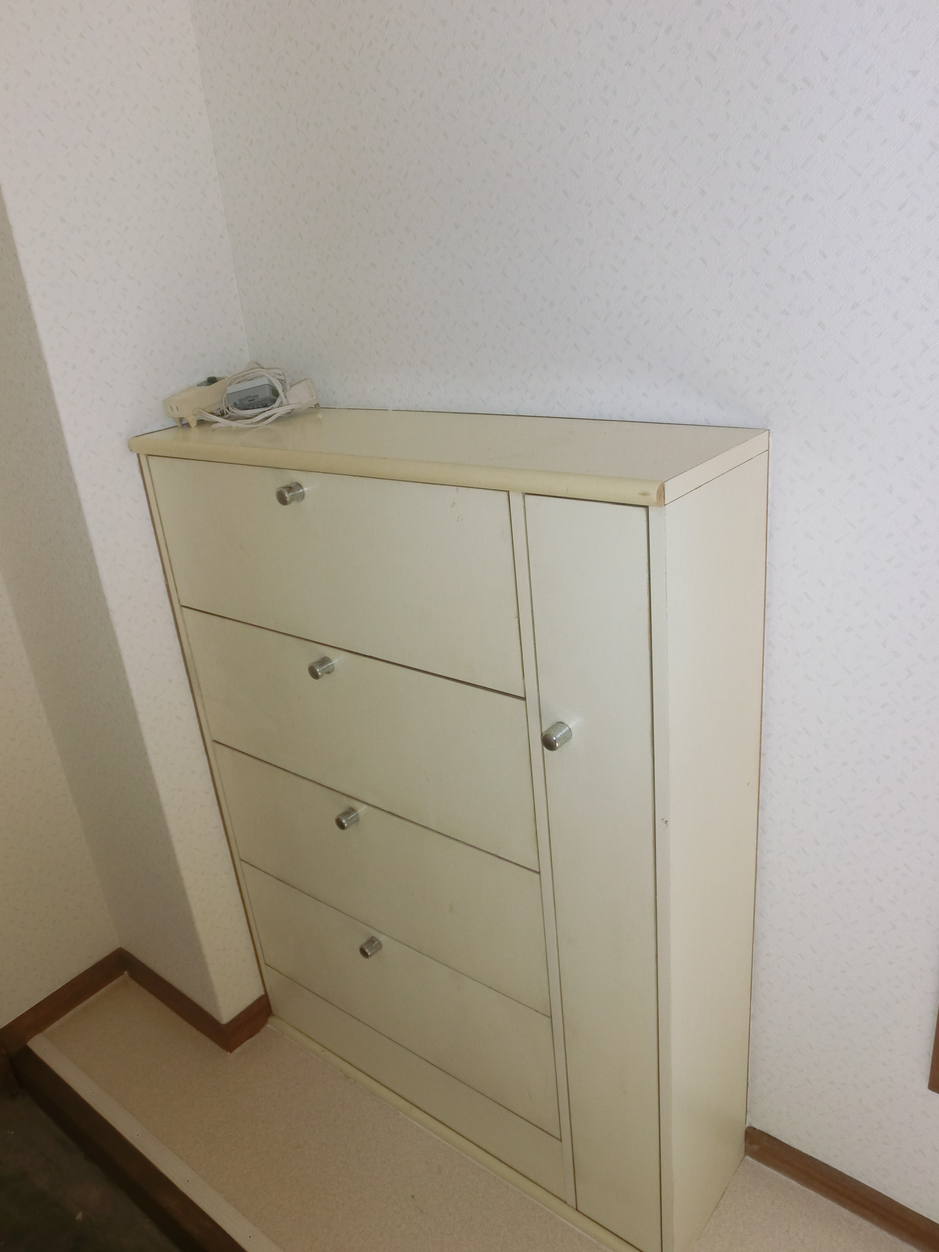 Other Equipment. There cupboard