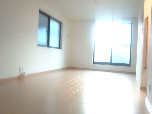 Living. Indoor (10 May 2013) Shooting