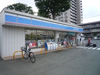 Convenience store. Lawson Niiza Nobidome 6-chome up (convenience store) 175m