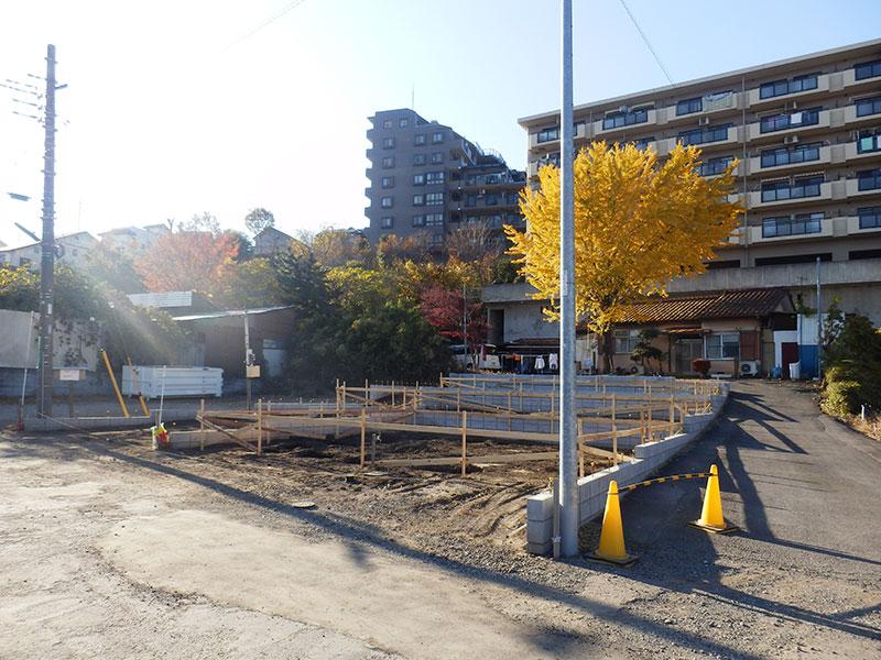 Local photos, including front road. Local Photos