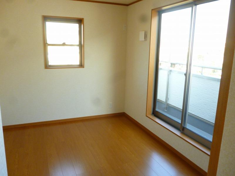 Non-living room. 1 Building Interior (October 2013) Shooting