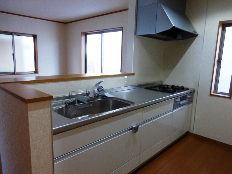 Kitchen. Building 2 Interior (October 2013) Shooting