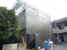 Building appearance. Appearance (entrance side)