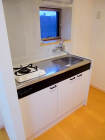 Kitchen.  ◆ 1 lot gas stoves ◆ 