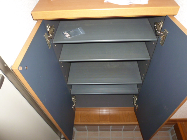 Receipt. It is a photograph of another room