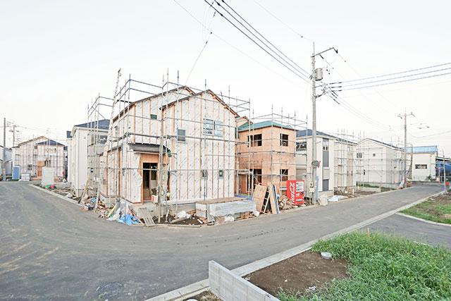 Local appearance photo. Local (09 May 2013) Shooting