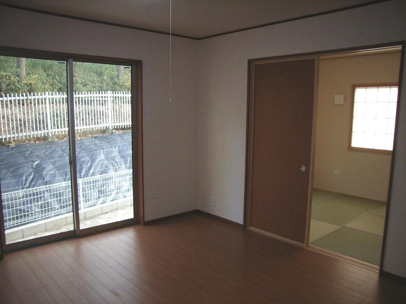 Living. Local (12 May 2013) Shooting