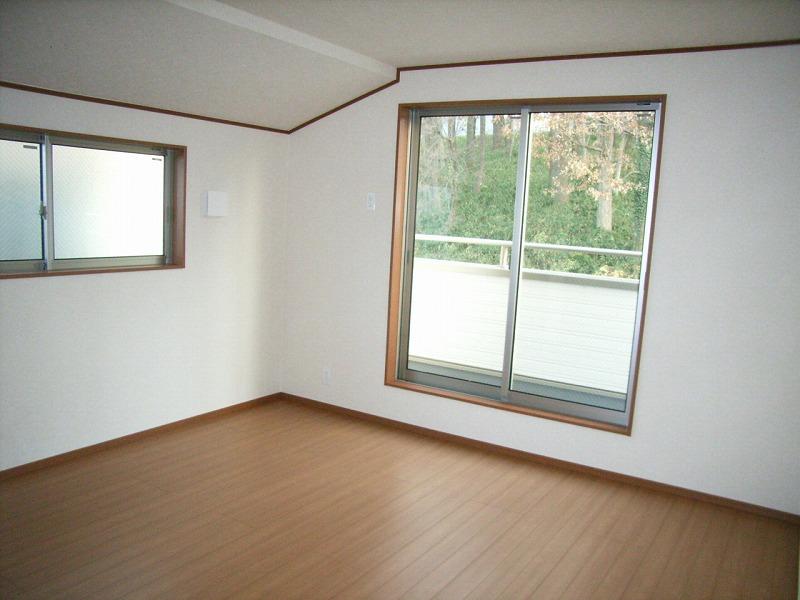 Non-living room. Local (12 May 2013) Shooting