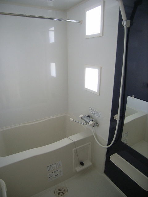 Bath. Reheating, With bathroom dryer