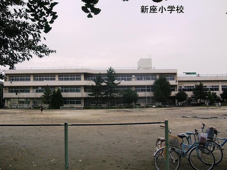 Primary school. Niiza until elementary school 560m