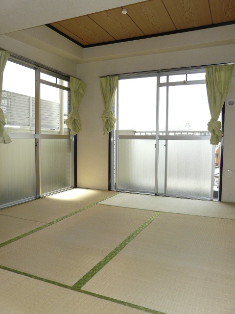 Other room space. Japanese-style room 6 quires