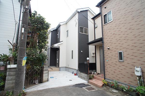 Local photos, including front road