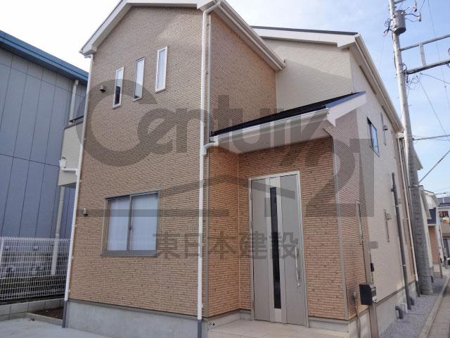 Local appearance photo. Local (11 May 2013) Shooting