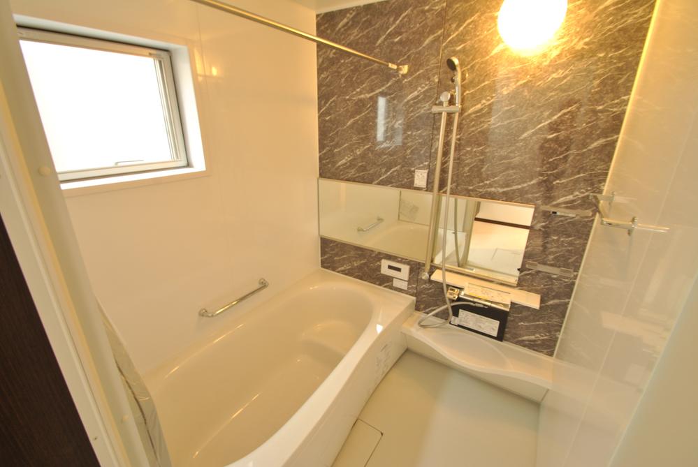 Bathroom. Indoor (11 May 2013) Shooting