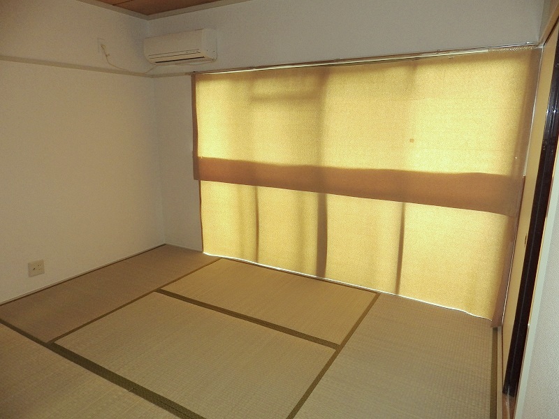 Other room space. Reference photograph