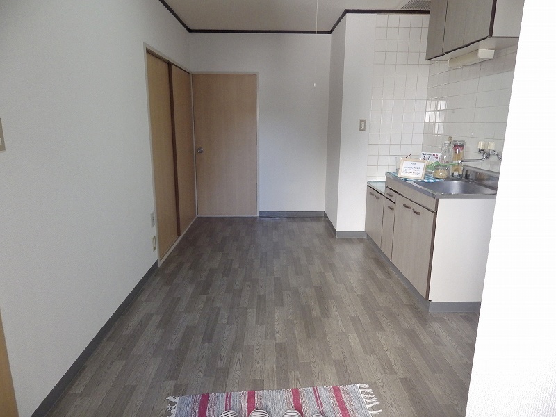 Other room space. Reference photograph