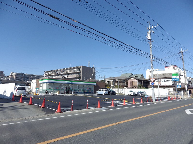 Convenience store. (Convenience store) up to 80m