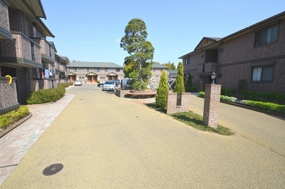 Other. 5m to the site (Other)